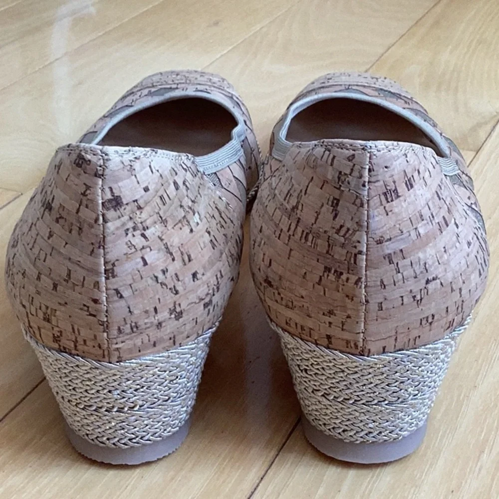 Sesto Meucci made in Italy Mabyn Cork Patterned Wedges. Women’s size 9